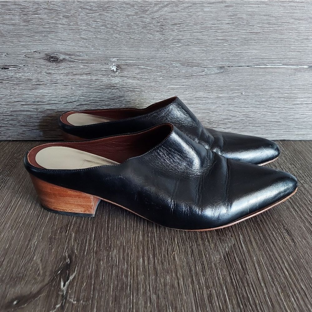Jaclyn Jones Black Leather Women's Mules Size 8